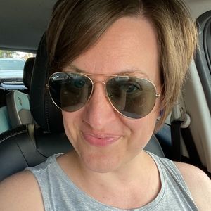 Meet your Posher, Amy